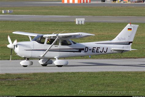 D EEJJ Private Cessna 172R Skyhawk Photo By Yassine Schroeder ID