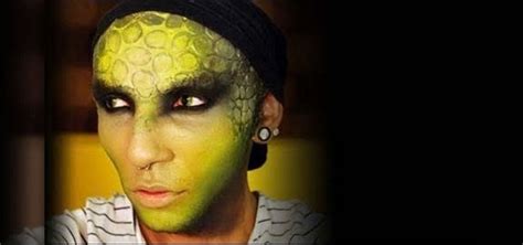 How To Create A Reptilian Lizard Makeup Look For Halloween Halloween