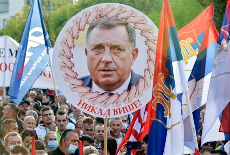 Possibility Of Conflict Looms In Bosnia As Serb Leaders Threaten