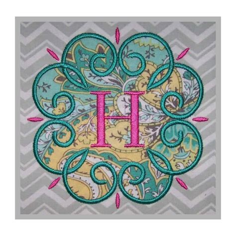 Curly Applique Accent Frame Stitchtopia