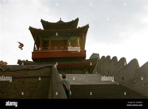 Danny way great wall of china hi-res stock photography and images - Alamy