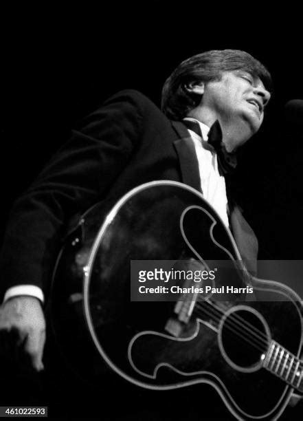 Phil Everly Photos And Premium High Res Pictures Getty Images