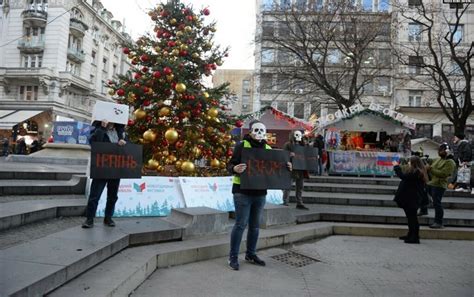 Antiratni Aktivisti Protiv Ruske Propagande U Beogradu Autonomija