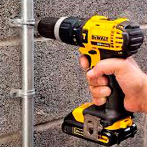 PARAFUSADEIRA FURADEIRA DE IMPACTO 1 2 20V DeWALT DCD709D2