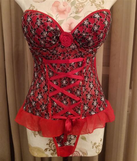 Espartilho Sensual Cinta Liga E Calcinha Fio Dental Vermelho Renda Preta Lingerie