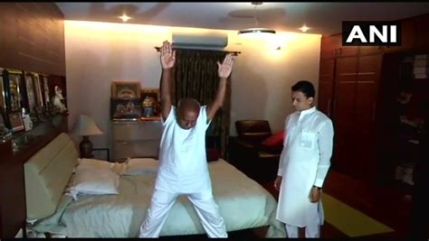 International Yoda Day 2018 Pm Narendra Modi Performs Yoga Asan In Dehradun To Celebrate Yoga