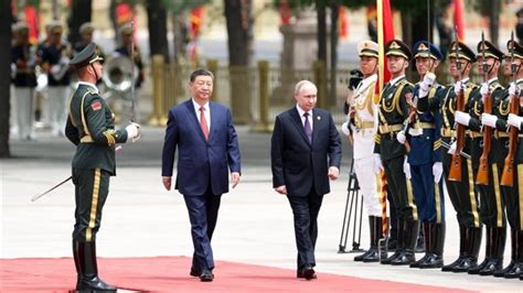 Putin arrives in China to deepen strategic ties with Xi - Euractiv