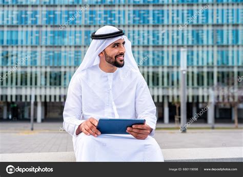 Arab Middle Eastern Man Wearing Emirati Kandora Traditional Clothing City Stock Photo by ...