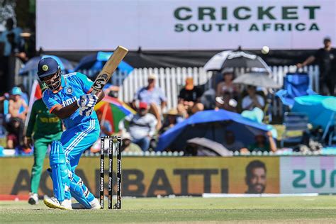 Sa V Ind Cricket Fraternity Lauds Sanju Samson As His Maiden