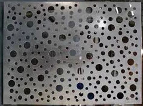 Silver Stainless Steel Perforated Sheet For Industrial Material Grade