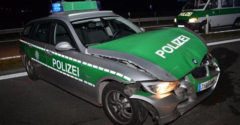 Mit Ber Kmh Wilde Verfolgungsjagd Endet Mit Unfall Und Festnahme