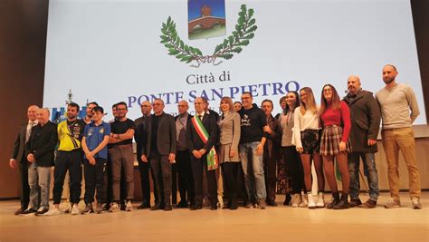 Le eccellenze di Ponte San Pietro premiata anche la giovane che salvò