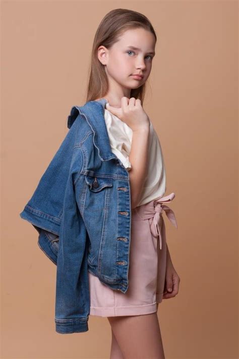 KAROLINA GRIBAN | gomodels 