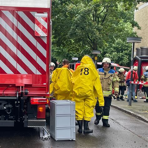 Gro Einsatz Der Feuerwehr Chemie Unfall In Freiburger Uni Labor Swr