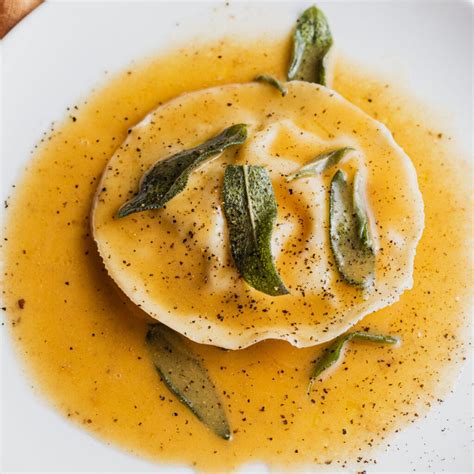 Egg Yolk Ravioli Raviolo Al Uovo In Brown Butter Home Cooking Collective