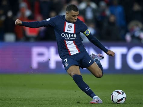 Salario de Mbappé 6 millones al mes quintuplica a los otros mejor