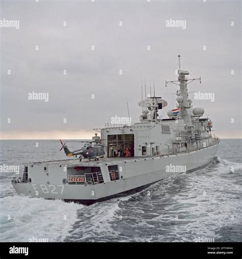 Hrms Karel Doorman 1991 2006 At Sea Stock Photo Alamy