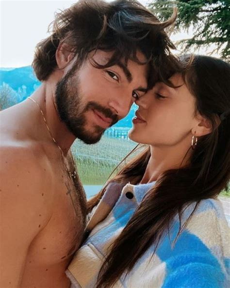 Belen Rodriguez In Bikini Fa Sognare I Follower Tgcom