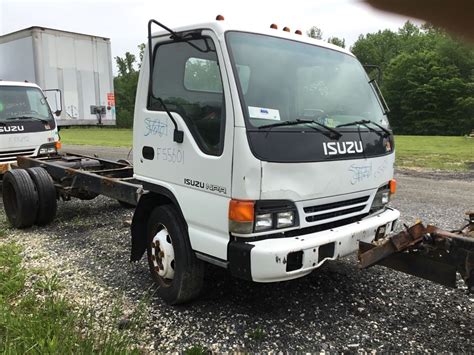 2001 Isuzu NPR TPI