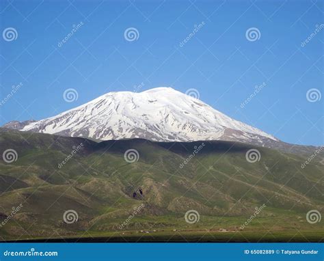 Snowy Peaks Of Mount Ararat Stock Image Image Of Ararat Landscape