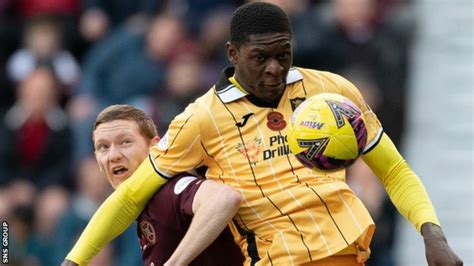 Hearts 1 1 Livingston Ten Man Hosts Snatch Draw In Last Minute BBC Sport