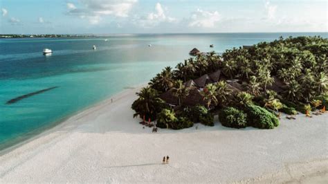 19 BEST Eco Resorts in the Maldives [2024]