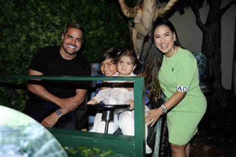 Simone Celebra Anivers Rio De Anos Do Filho Henry