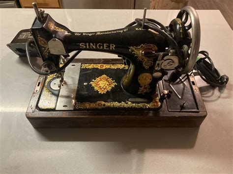 Antique 1910 Singer Sewing Machine Handcrank W Pedal G0154633 Serial No