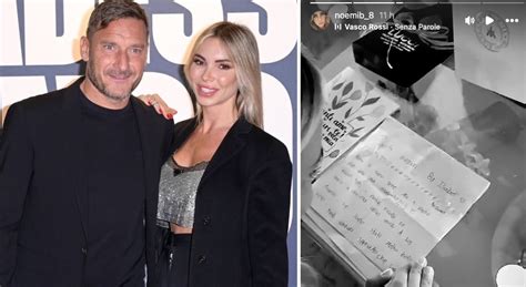 Francesco Totti La Figlia Isabel Scrive Una Lettera A Noemi Bocchi Per