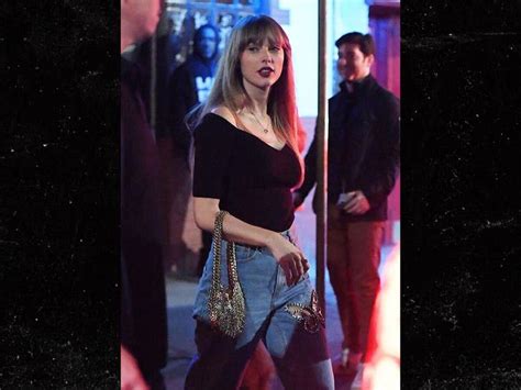 Taylor Swift Out in NYC Post Joe Alwyn Split, with Jack Antonoff and ...