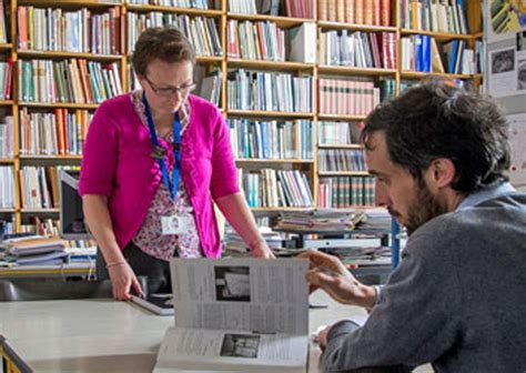 Bibliothèque de LUGDUNUM Musée Théâtres romains Auvergne Rhône