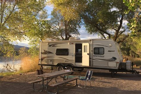 15 Dry Camping Tips From An Experienced Boondocker | Do It Yourself RV