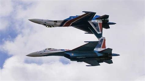 Atraksi Jet Tempur Sukhoi Dan MiG Meriahkan MAKS 2021 Tempo Co