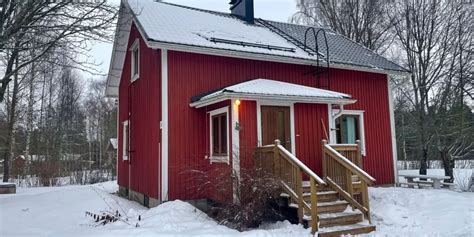 An inexpensive wooden house for sale in Finland - Details