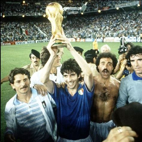 E Morto Paolo Rossi Aveva 64 Anni Vinse I Mondiali Con Litalia Di