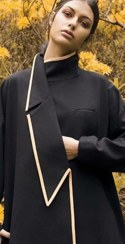 Pin Di Narges Aslanbeigi Su Abayas Stile Moda Uomo Idee