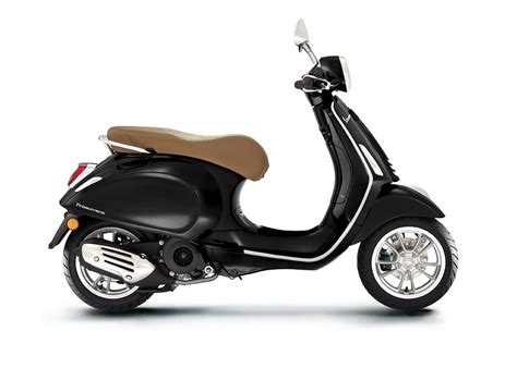 Motorrad Vergleich Vespa Primavera 50 4t 2020 Vs Piaggio Liberty 50 2021