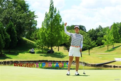 日本選手歴代4位の“年少ツアー2勝” 19歳の櫻井心那「こんなに早く」【国内女子ツアー Lpga】｜gdo ゴルフダイジェスト・オンライン