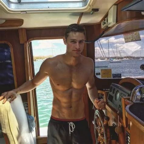 Shirtless Male Muscular Beefcake Boat Hunk Handsome Man Guy Photo 4x6