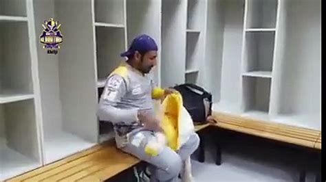 Sarfaraz Ahmed Pakistani Cricketer Reciting Naat In His Beautiful Voice