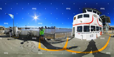 Algiers ferry hi-res stock photography and images - Alamy