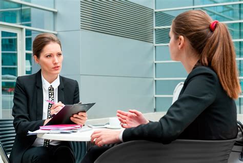 Lo Que No Debes De Hacer En Una Entrevista De Trabajo Vive Tu Empresa