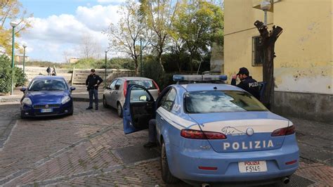 Cagliari Trovati Corpi Coniugi In Casa Uccisi A Bastonate LaPresse