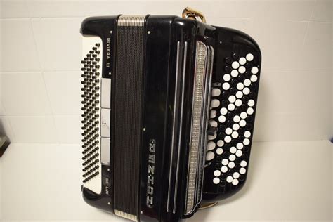 Akkordeon Chromatisch Hohner Riviera Iii De Luxe Stufengriff Kaufen