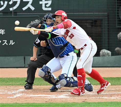 【広島】「すげーよ羽月さん」羽月隆太郎が1死二塁から三盗成功させ、スクイズで同点ホーム踏む プロ野球写真ニュース 日刊スポーツ