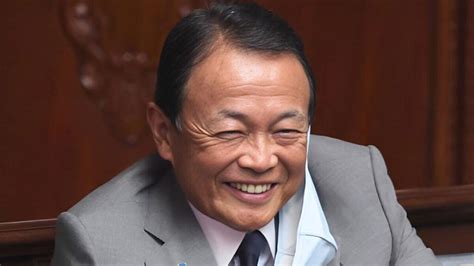 【女性蔑視か】麻生氏「おばさん」発言を撤回 就活生ケイちゃんと学ぶ日経新聞