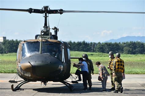 【ヘリ体験搭乗】霞目周辺区域の「空の旅」に感動｜仙台駐屯地 防衛日報デジタル｜自衛隊総合情報メディア