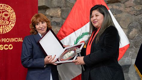 Presidenta De La Corte De Cusco Participó En La Ceremonia Por El 44° Aniversario Institucional Y