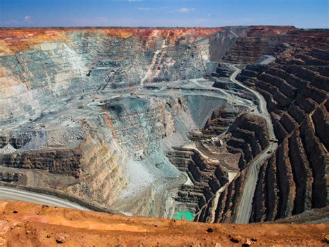 Down In The Hole A Photo Tour Of Australias Largest Open Pit Gold