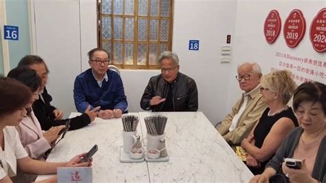 影》續攤小吃！黃仁勳揪92歲張忠謀伉儷 齊逛寧夏夜市 財經 中時新聞網